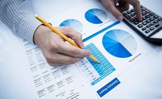 关于信息咨询服务行业工资发放时间的说明